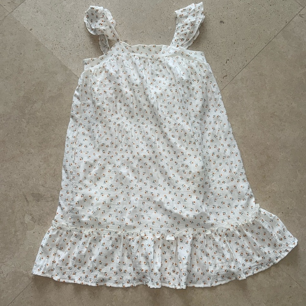 Hayden Girls White Floral gauze lined ruffle dress so cute size large (girls 10)